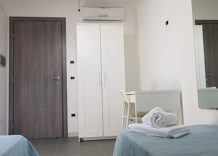 Casale Marcalia - 3* 科里利亚诺·卡拉布罗