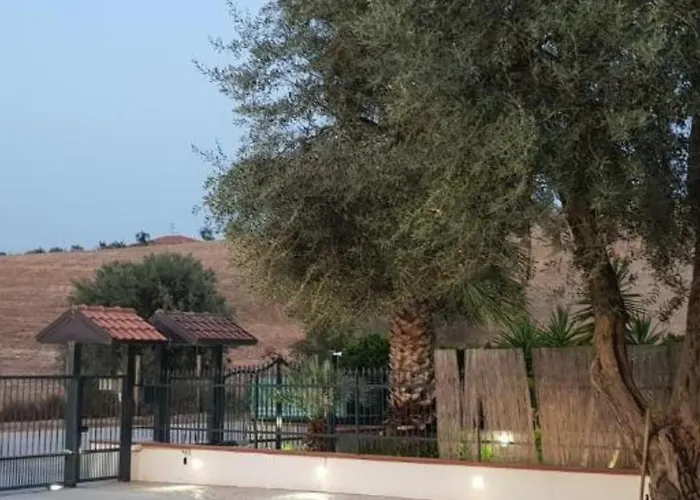 Alojamento de Acomodação e Pequeno-almoço Casale Marcalia -