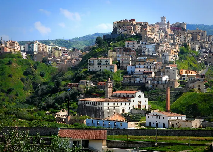 Casale Marcalia - קוריליאנו קלאברו